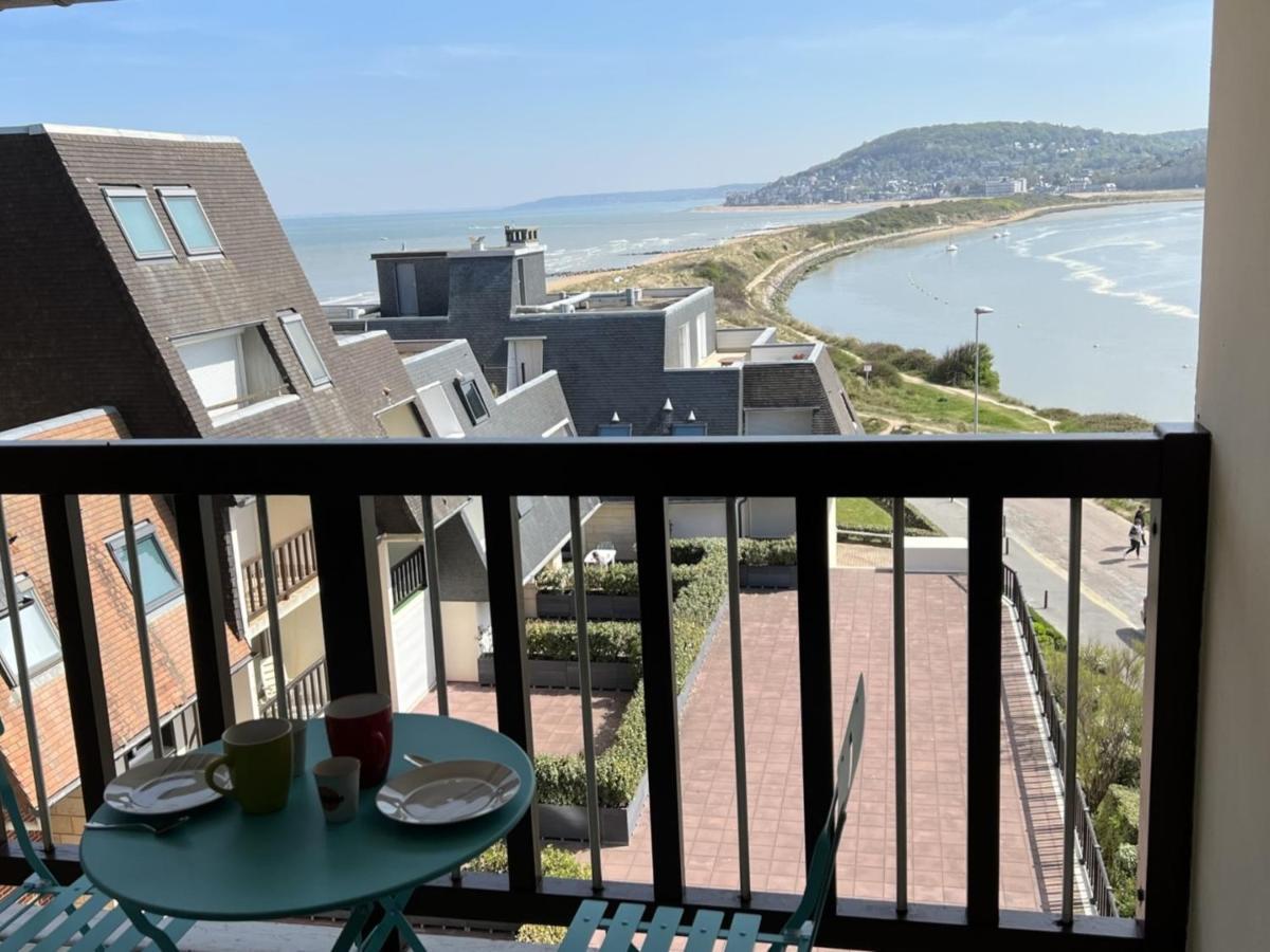 Appartement 2 Pieces Cabourg Avec Balcon, Ascenseur Et Vue Mer - Fr-1-487-335 Zewnętrze zdjęcie